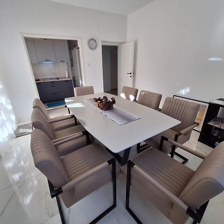 Home with a unique view Preko Extérieur photo